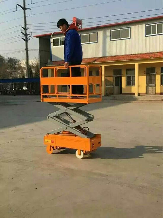 移动升降机的运行条件是什么？